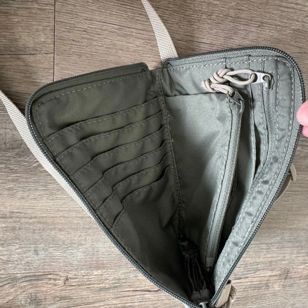Dakine Sage Green Canvas Travel Neck Hall Pass Zip Around Wallet Crossbody